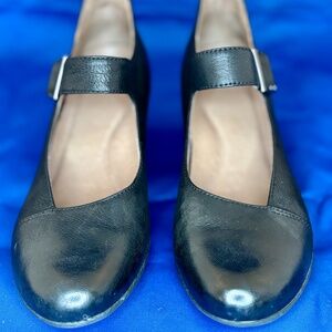Dansko black leather Mary Janes. EU size 38